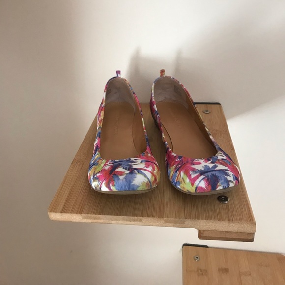 Audrey Brooke Newport Flats - Picture 3 of 8